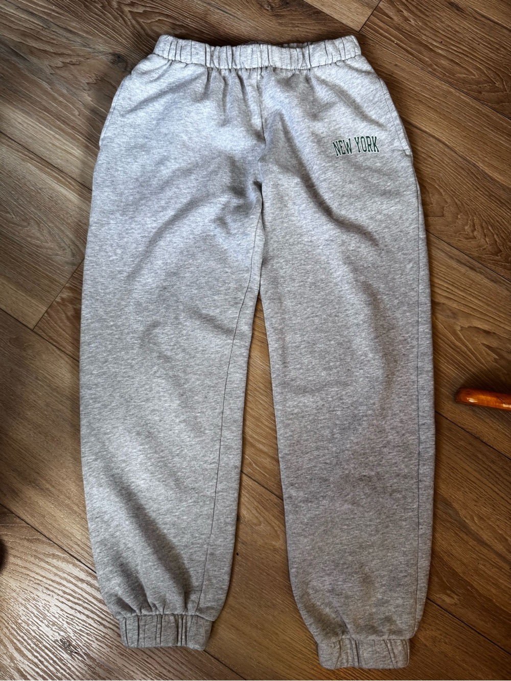 Brandy Melville Light Gray 'New York'  Sweatpants